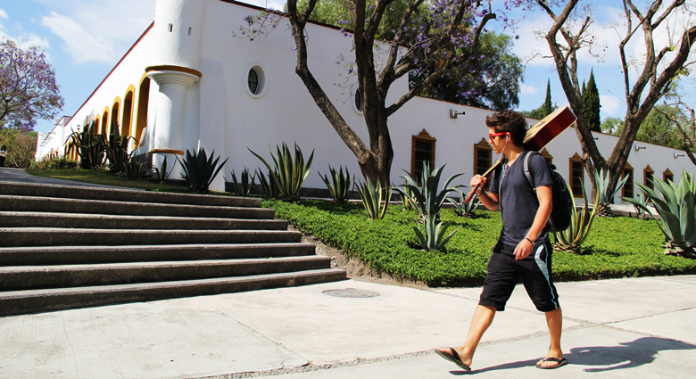 Imagenenes slider de cada licenciatura