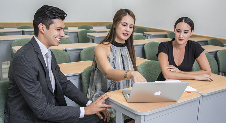 Imagenenes slider de cada licenciatura