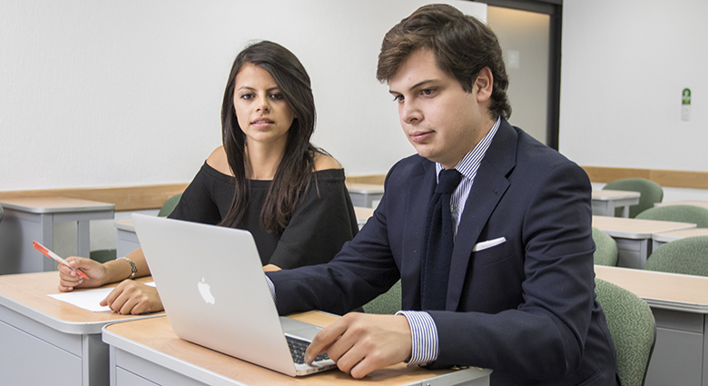 Imagenenes slider de cada licenciatura
