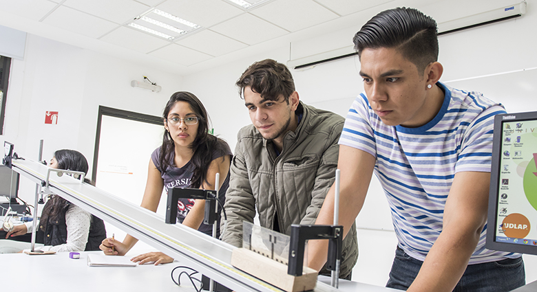 Imagenenes slider de cada licenciatura