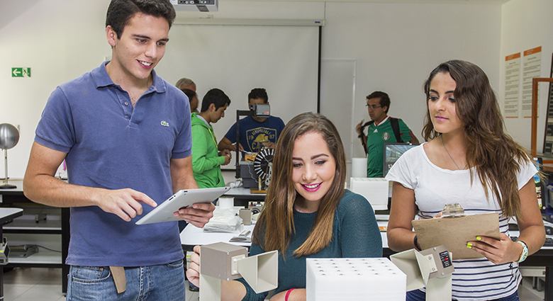 Imagenenes slider de cada licenciatura