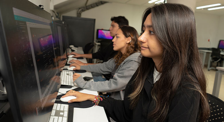 Imagenenes slider de cada licenciatura