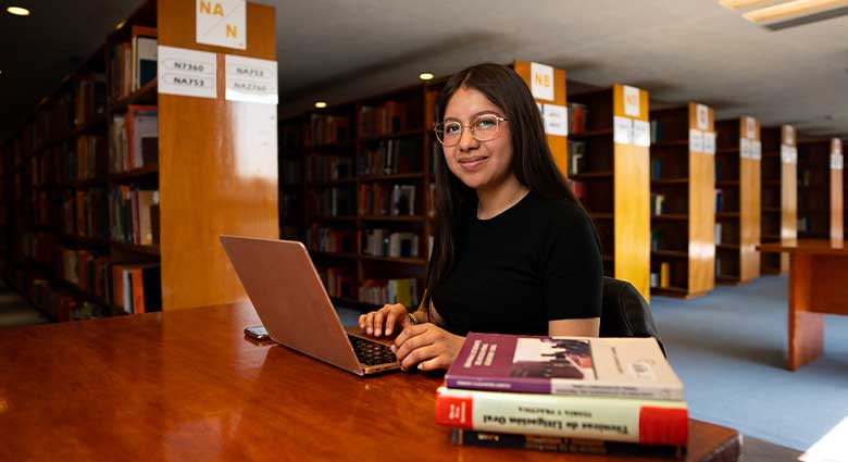 Imagenenes slider de cada licenciatura