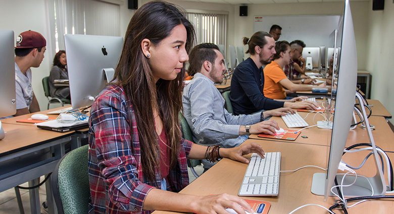Imagenenes slider de cada licenciatura