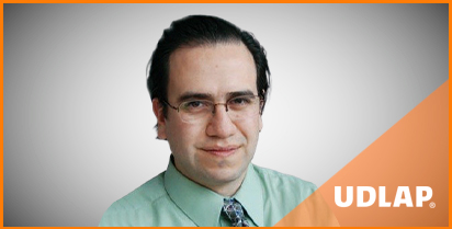 SALVADOR CANALES ANDRADE, EGRESADO DE LA LICENCIATURA EN INGENIERÍA EN ELECTRÓNICA Y COMPUTADORAS, GENERACIÓN 2000. 