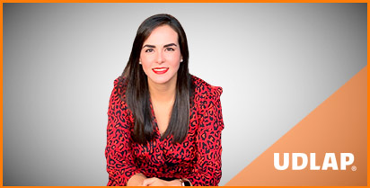 ALEJANDRA ÁLVAREZ CORREA, EGRESADA DE LA LICENCIATURA EN INNOVACIONES EDUCATIVAS, GENERACIÓN 2015. 