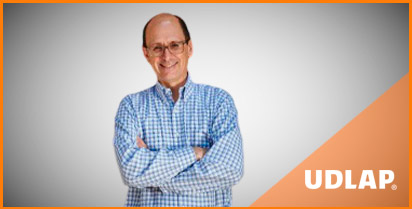 ALEJANDRO CAÑEDO PRIESCA, EGRESADO DE LA LICENCIATURA EN ADMINISTRACIÓN DE EMPRESAS, GENERACIÓN 1989