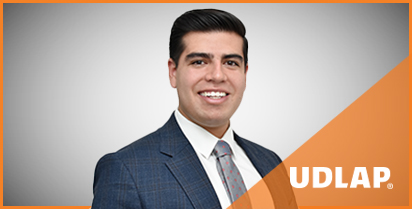 ASAF PAZ ELIZALDE, EGRESADO DE LA LICENCIATURA EN BANCA E INVERSIONES, GENERACIÓN 2019.