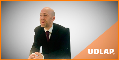 DANIEL RÍOS VILLA, EGRESADO DE LA LICENCIATURA EN ECONOMÍA, GENERACIÓN 2004