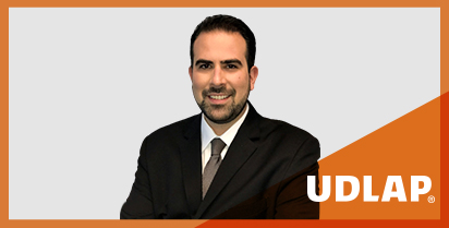 JAVIER VEGA URRETA, EGRESADO DE LA LICENCIATURA EN COMUNICACIÓN, GENERACIÓN 2010. 