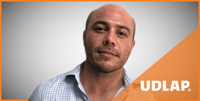 JUAN CARLOS CÓRDOVA JIMÉNEZ, EGRESADO DE LA LICENCIATURA EN BANCA E INVERSIONES, GENERACIÓN 2012