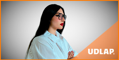 JUDITH ROLDÁN CAMACHO, EGRESADA DE LA LICENCIATURA EN TEATRO, GENERACIÓN 2019.